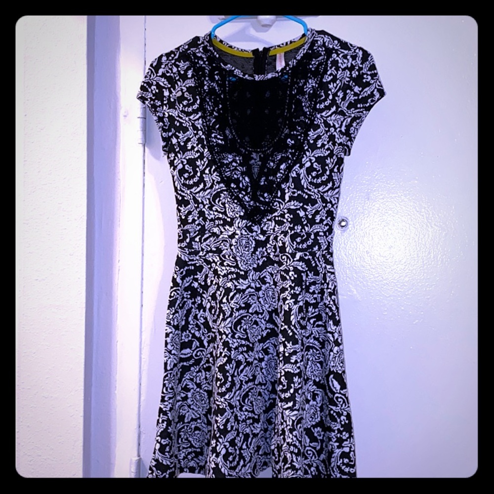 Black and White Floral Print Mini Dress